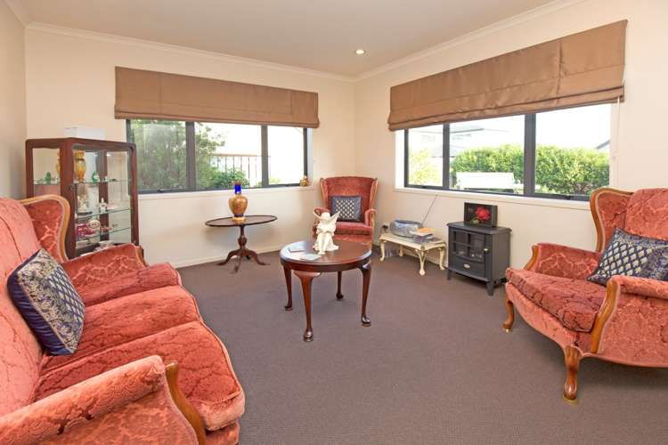 113 Alec Craig Way Gulf Harbour_17