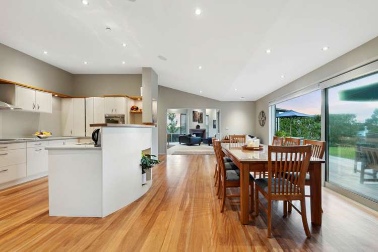 36 Oakford Park Crescent Greenhithe_20