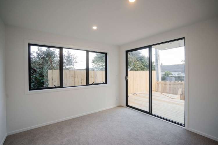 1A Dunkirk Terrace Mount Albert_14