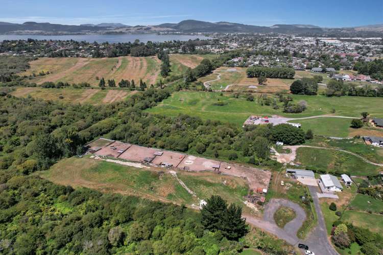 522 Ngongotaha Road Fairy Springs_19