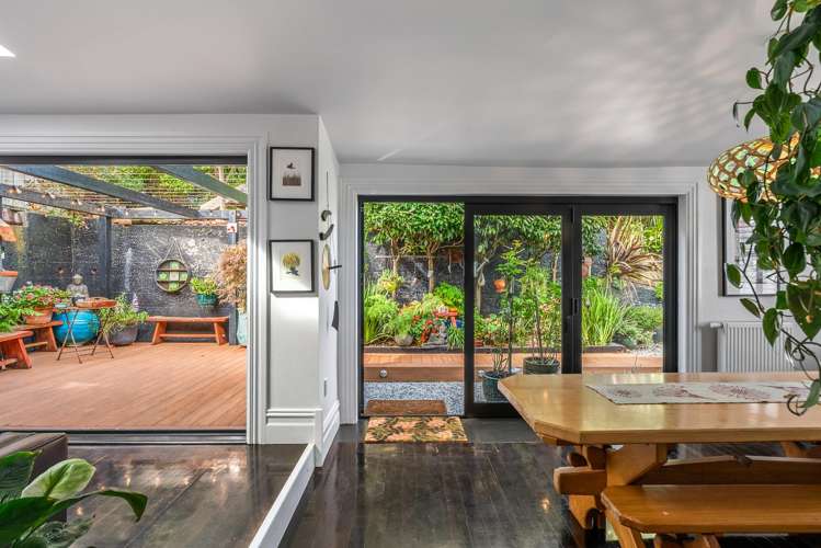 73 Austin Street Mount Victoria_10