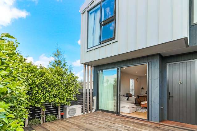 31/82 East Coast Road Milford_4