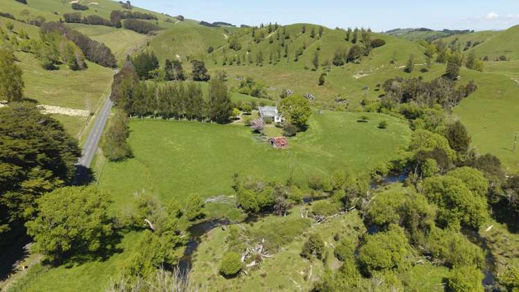 1663 Opaki Kaiparoro Road Masterton_18