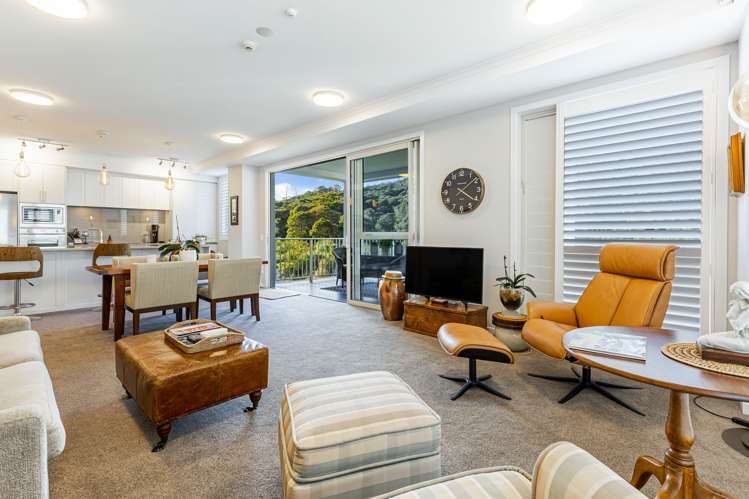 142 Eaves Bush Parade Orewa_10