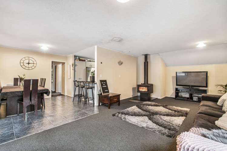 8 Burundi Avenue Clendon Park_5