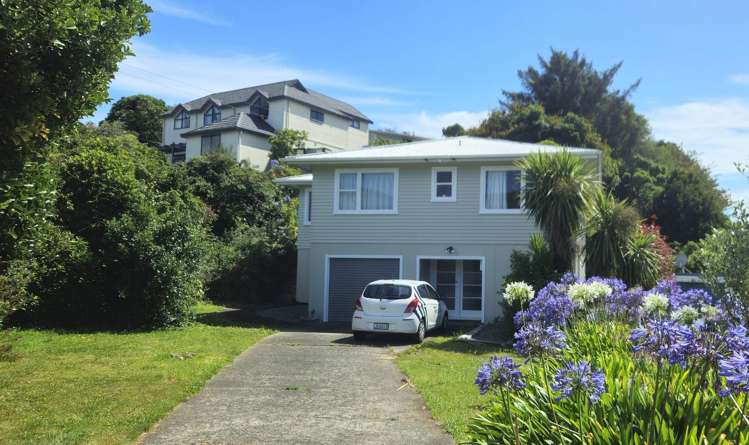 10 Redwood Avenue_0