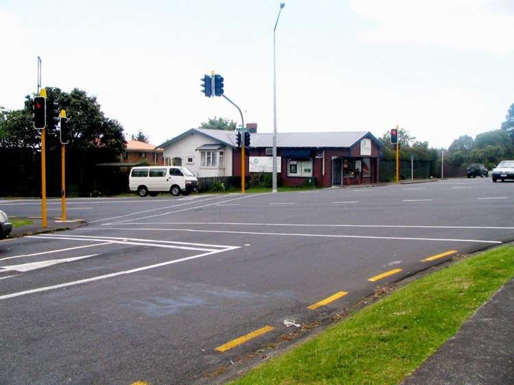 104 Mcleod Road Te Atatu South_4