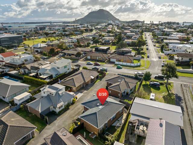 2/10 Terrace Avenue Mt Maunganui_2