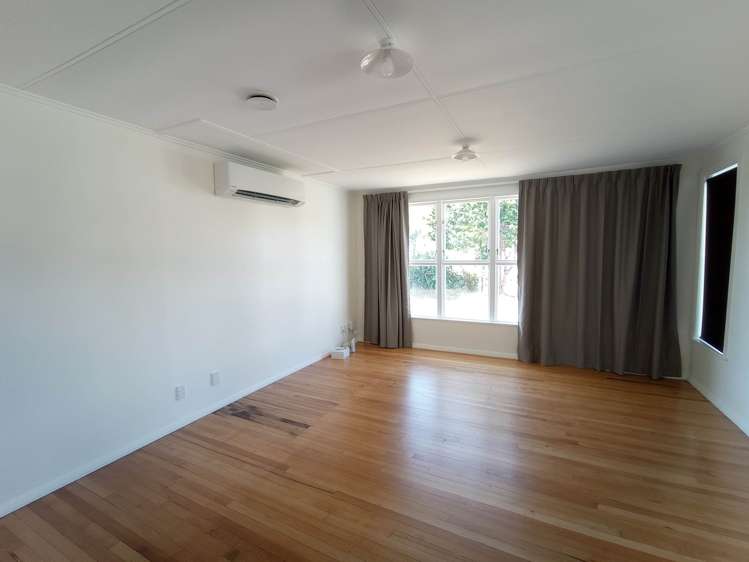 7 Sandbrook Avenue Otara_2