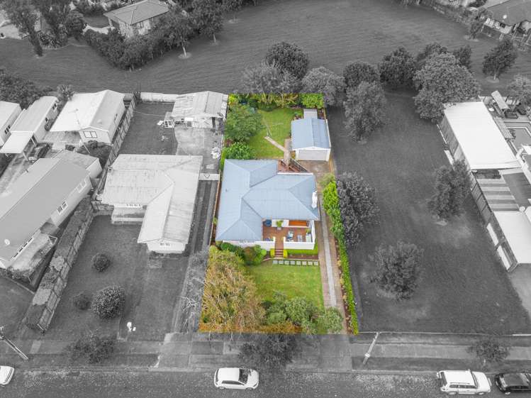 11 Koru Street Mangere Bridge_18