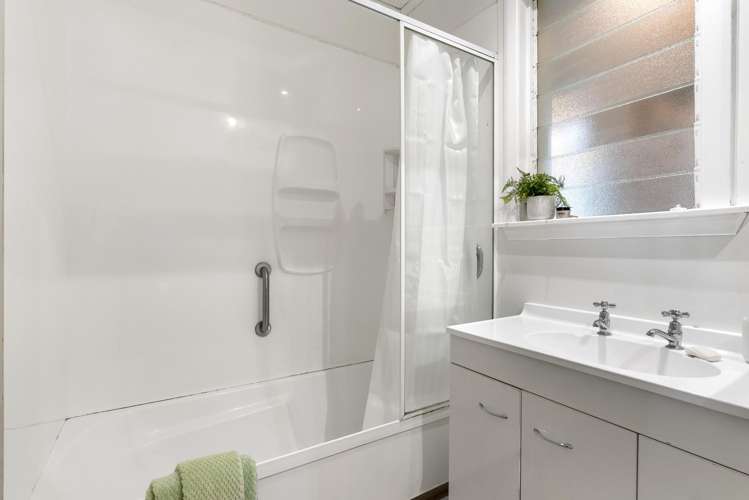 169 Karori Road Karori_10