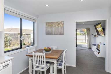 2/29 Blakehall Place_3