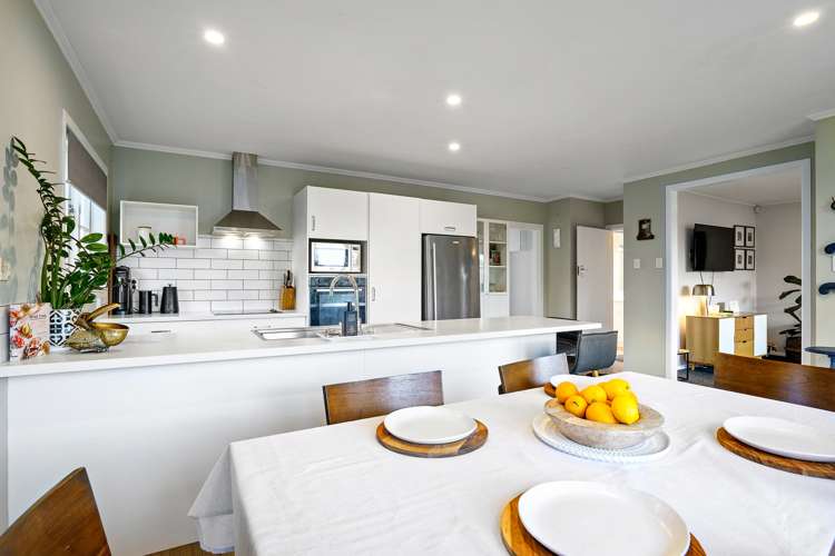 76 Raleigh Street Leamington_4