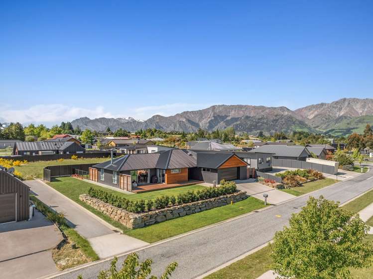 9 Brewster Crescent Lake Hawea_18