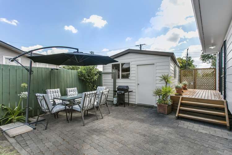 2/1 Cross Street Papakura_14