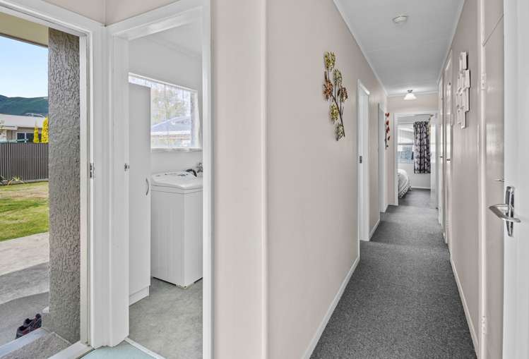 33 Kipling Crescent Stoke_15