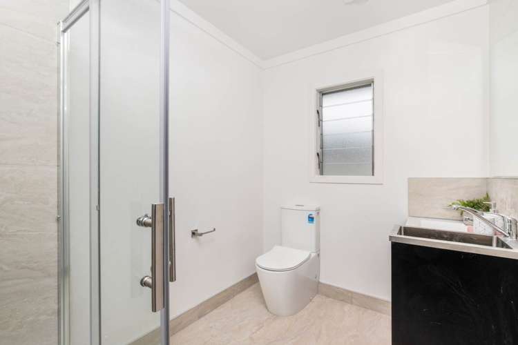 237 Great South Road Manurewa_17