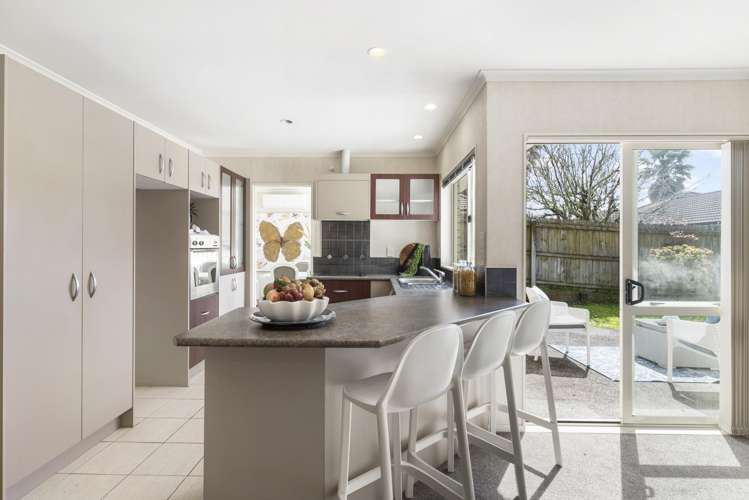 9 Ballydonegan Rise East Tamaki_8