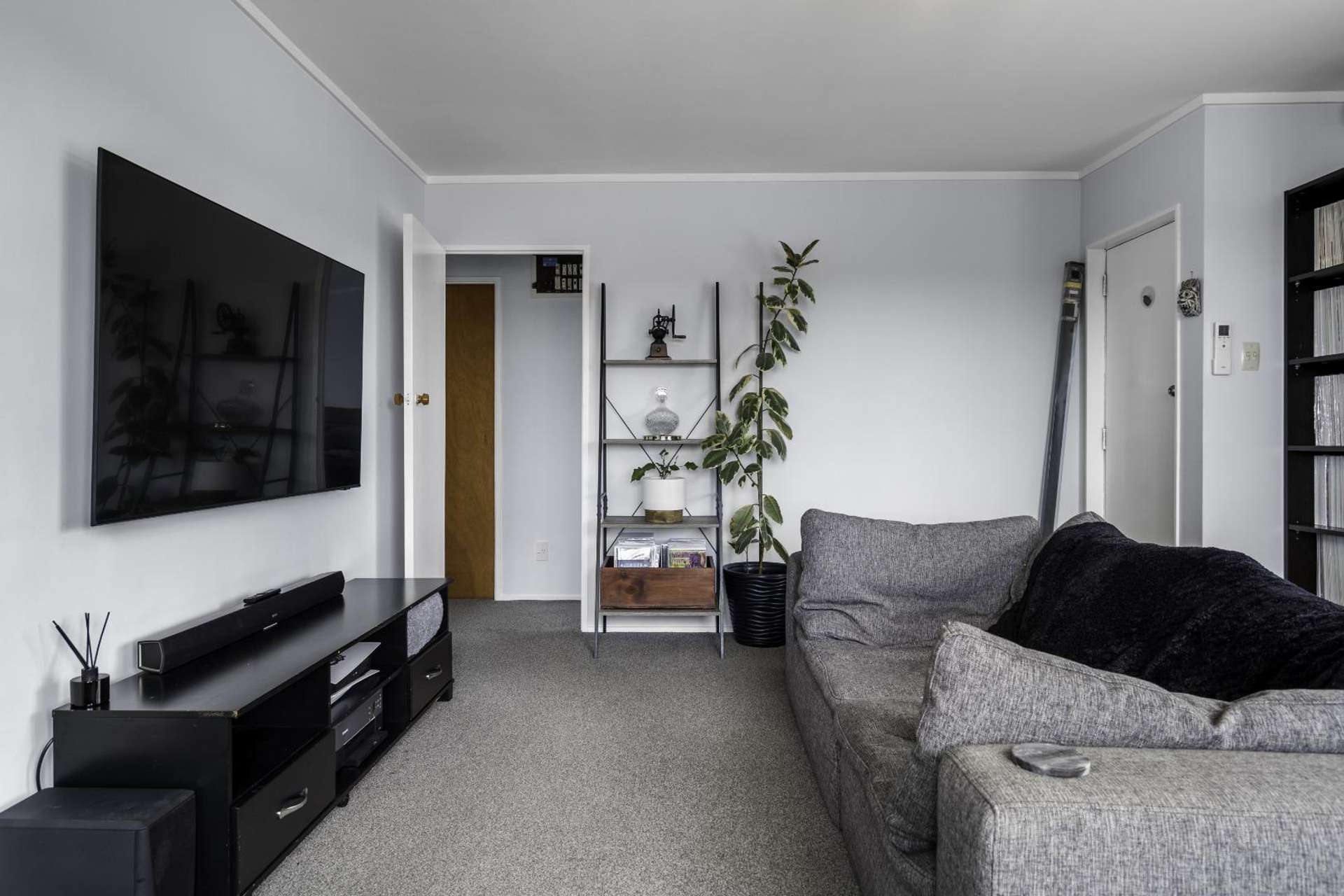 73a Tuhikaramea Road Dinsdale_0