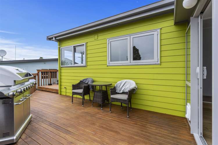 18 Athenree Road Athenree_16