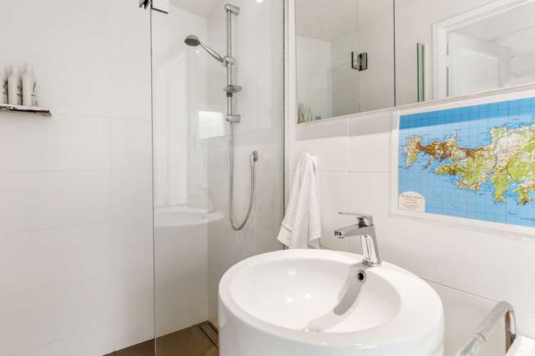 3 Surfdale Road Surfdale_15