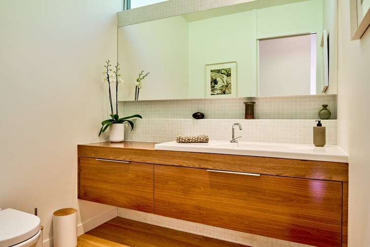 4 Francis Bell Grove Lowry Bay_20