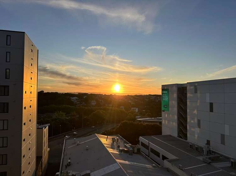 1002/145 Nelson Street Auckland Central_16