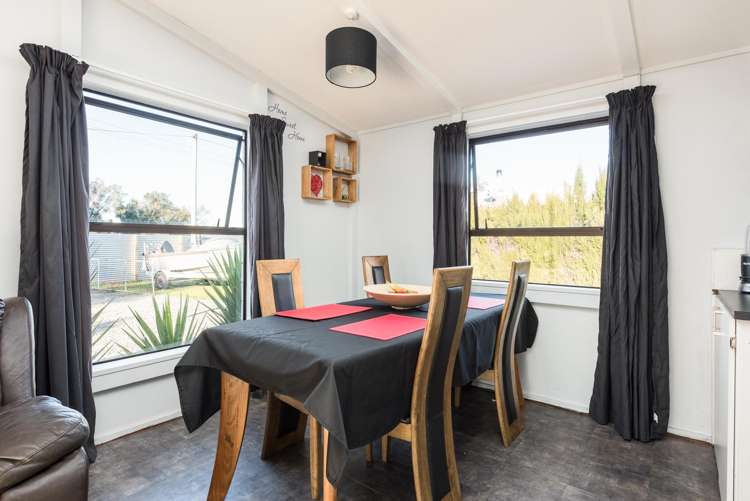 1896 State Highway 1 Tuamarina_5