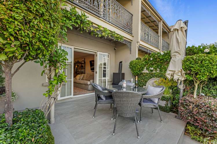 24 Leneford Drive East Tamaki_12