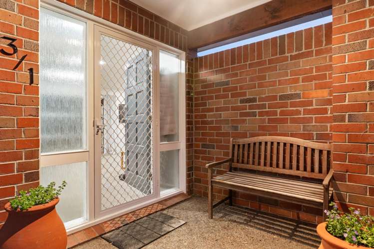 3/1 Rangitira Avenue Takapuna_13