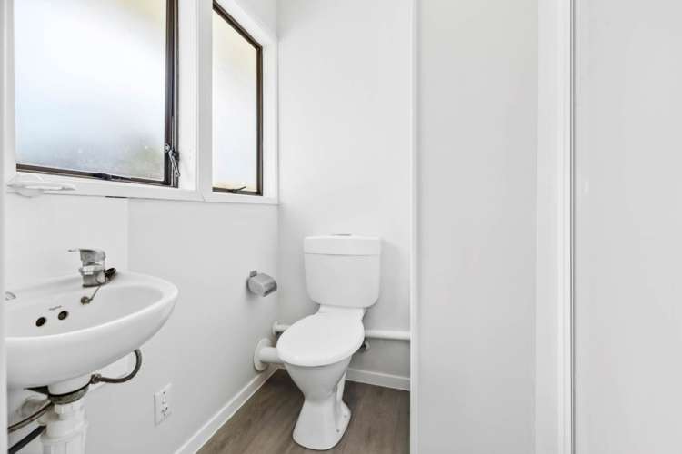 43 Botany Road Botany Downs_16