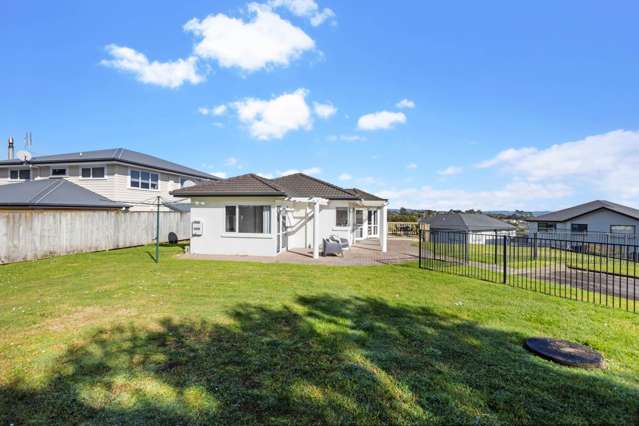 10 Mackay Drive Greenhithe_4