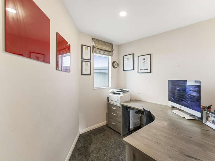 6 Intrepid Crescent Beachlands_17