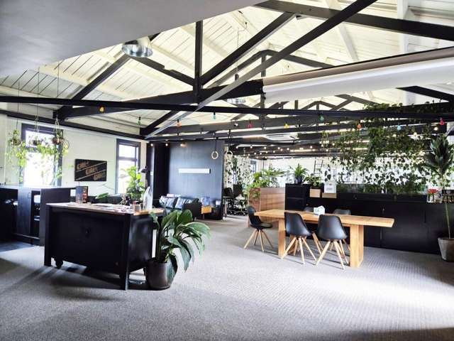 Just Cool - Loft-Style Office with Character