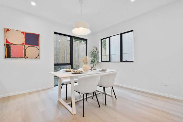 2/129 Arran Road Browns Bay_12