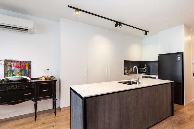 302/6 Dock Street Auckland Central_6