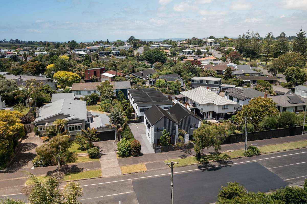 1, 3,4,5/9 Kesteven Avenue_2