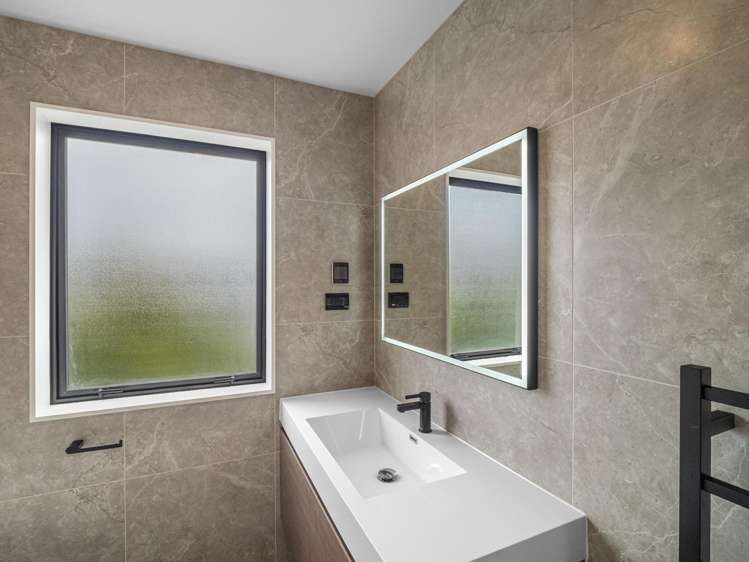 8 Maka Terrace Orewa_22