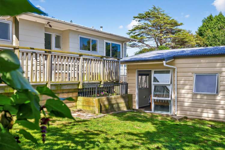 2 Takanini Grove Stokes Valley_18