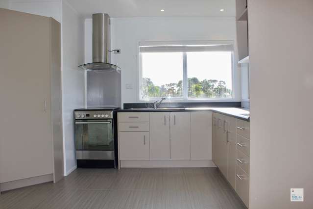 18a Puketitiro Street Glen Eden_3