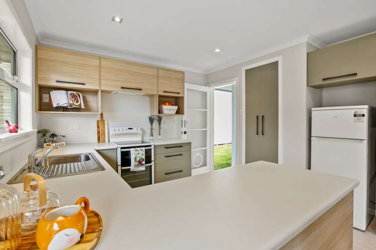 36b Beaumont Crescent Frankleigh Park_3