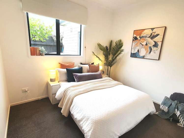 82 Landing Drive Pyes Pa_19