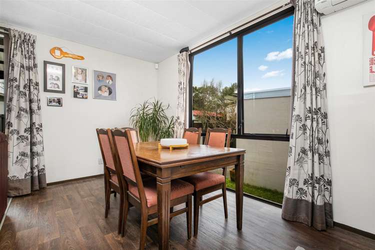 2/88d Kelvin Road Papakura_6