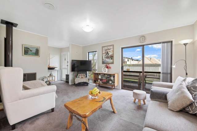 2 Le Havre Place Takanini_4