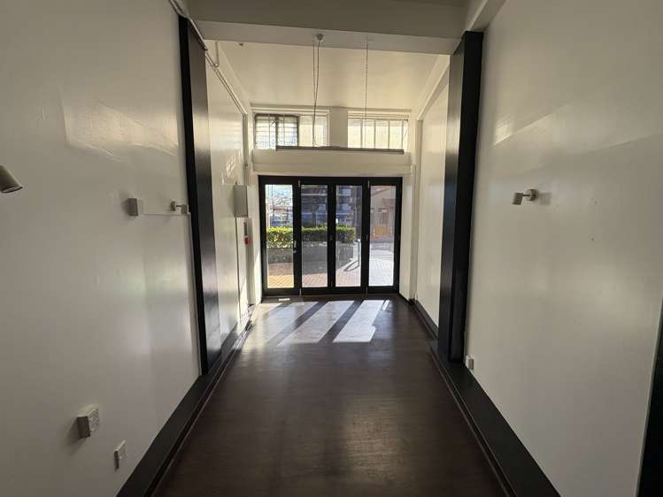 101 Russell Street North Hastings_1