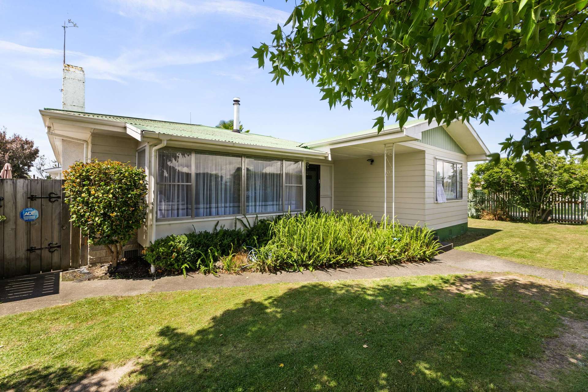 54 Wycliffe Street Onekawa_0