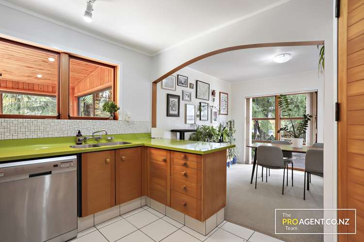 33 Lookout Drive Laingholm_12