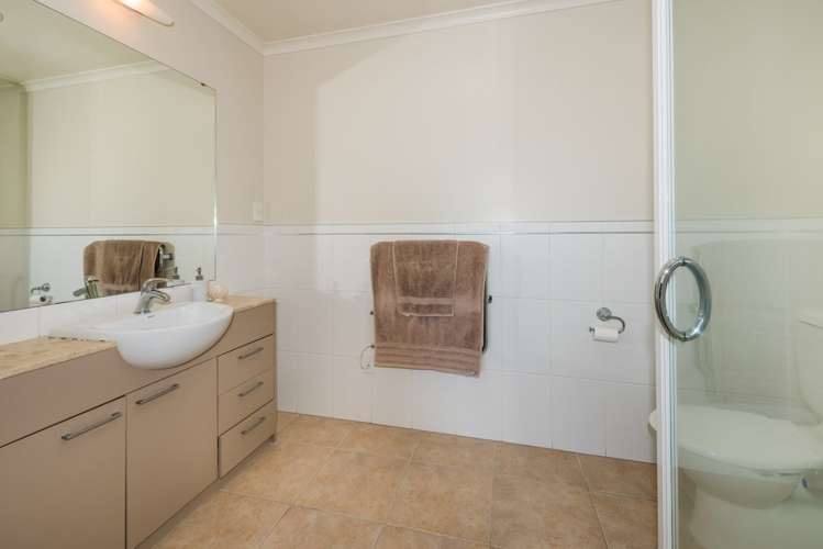 7 Ashurst Lane Greenhithe_11