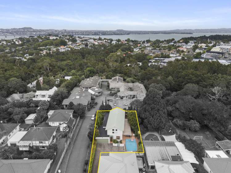 2/206 Onewa Road Birkenhead_7