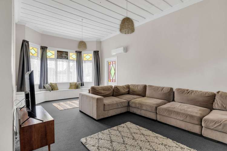 14 Uawa Parade Tolaga Bay_12